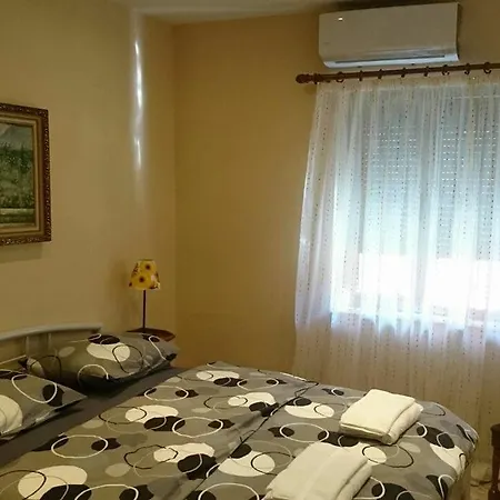 Hostel Veranda Tirana